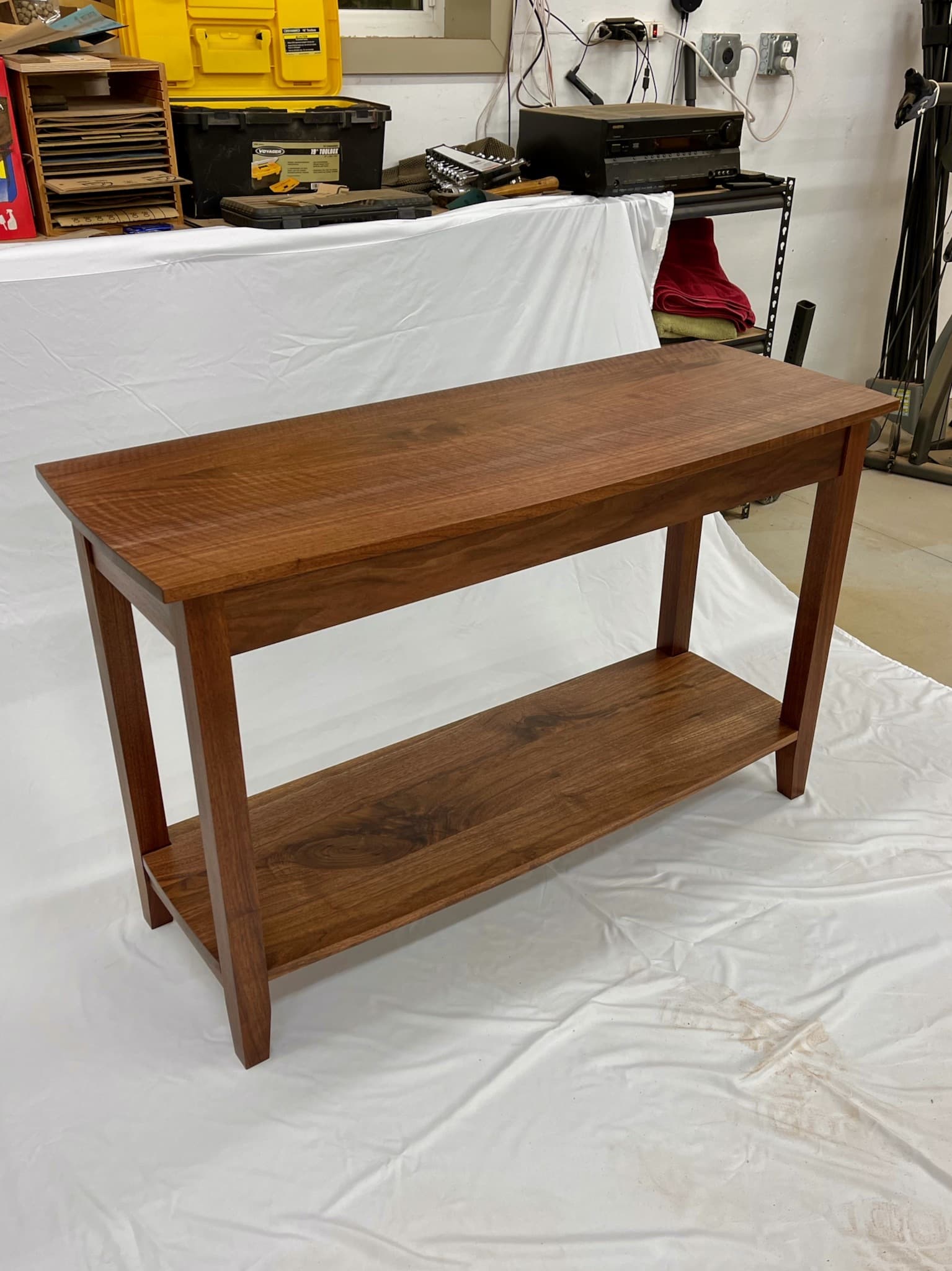 Console table - shelf detail