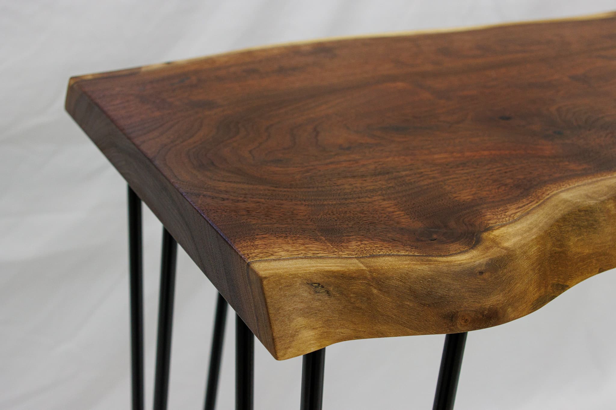 Live edge hall table - legs detail